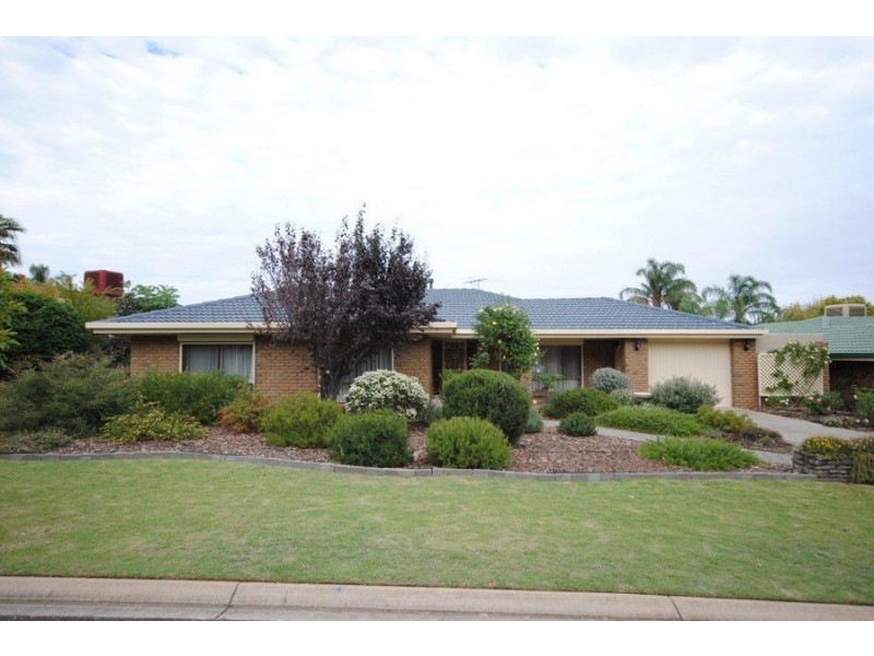 13 Doxiadis Street, St Agnes SA 5097