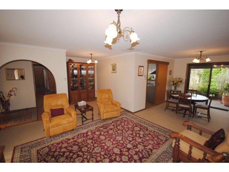 13 Doxiadis Street, St Agnes SA 5097