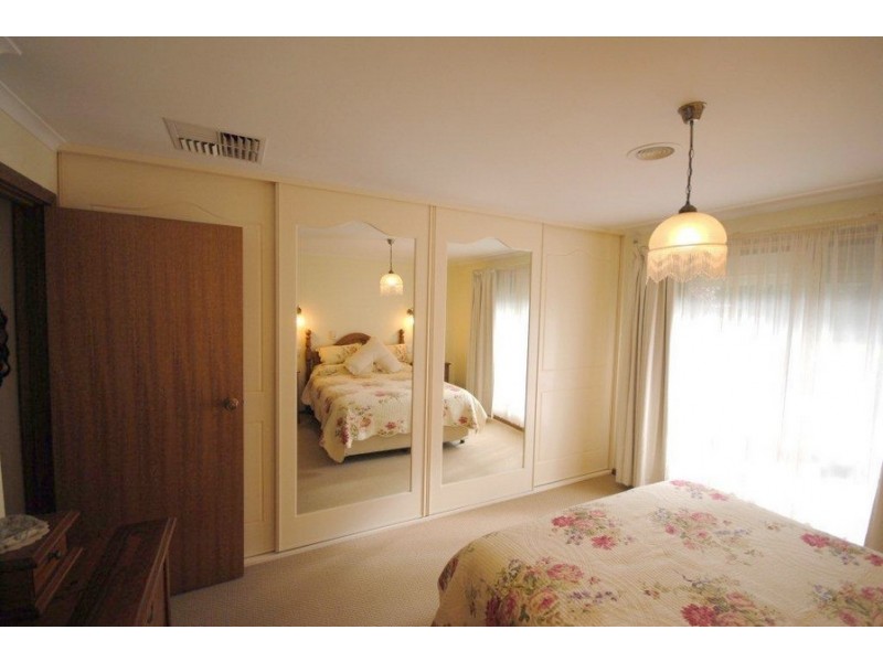 13 Doxiadis Street, St Agnes SA 5097