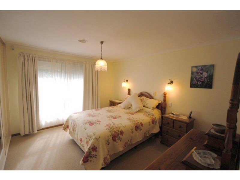 13 Doxiadis Street, St Agnes SA 5097