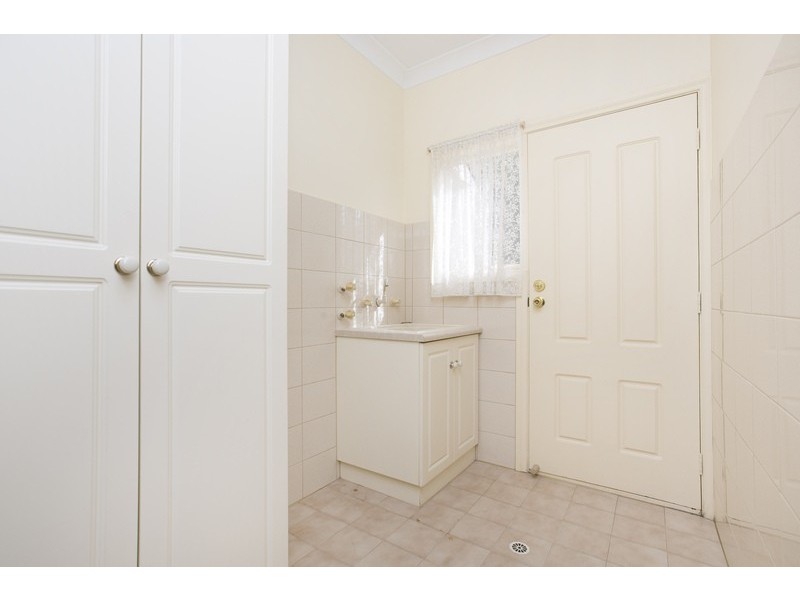 18 Rochester Crescent, Golden Grove SA 5125