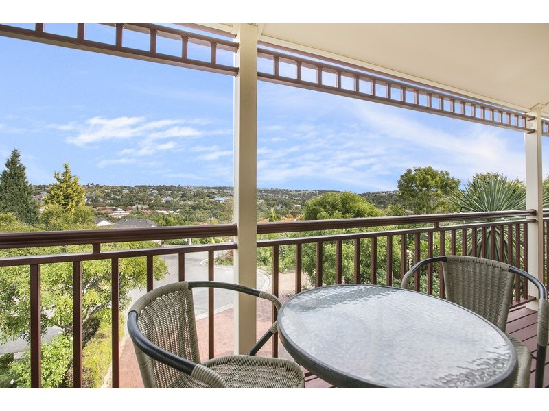 18 Rochester Crescent, Golden Grove SA 5125