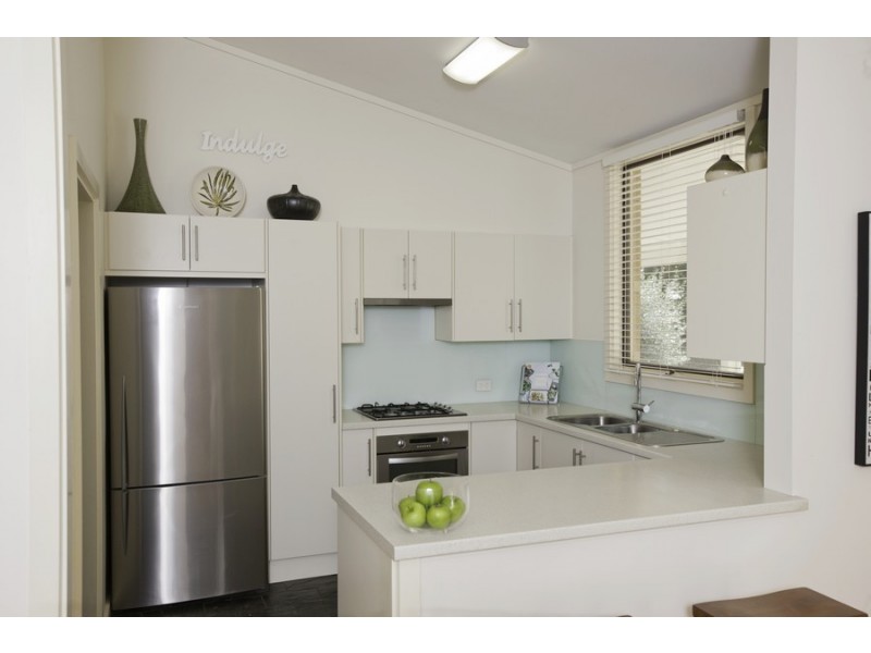 18 Janlyn Road, Vista SA 5091