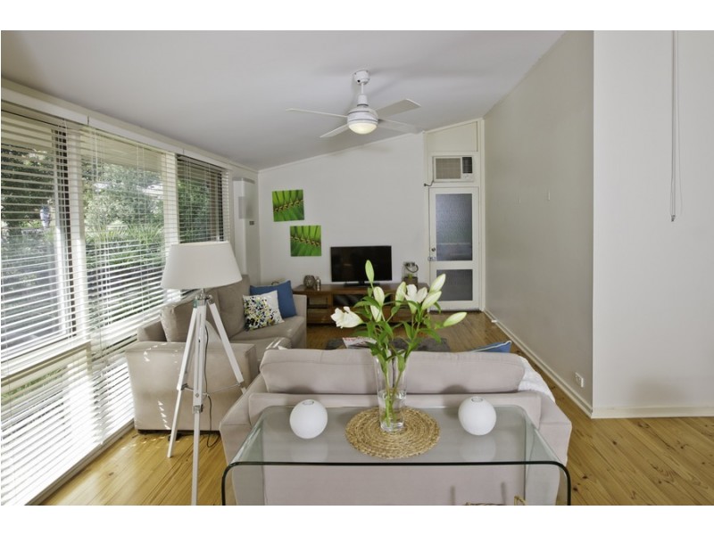 18 Janlyn Road, Vista SA 5091