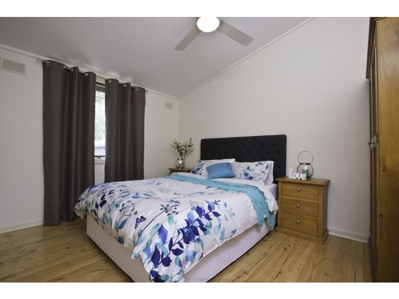 18 Janlyn Road, Vista SA 5091