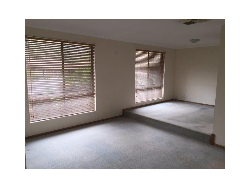 10 Lord Hobart Court, Surrey Downs SA 5126