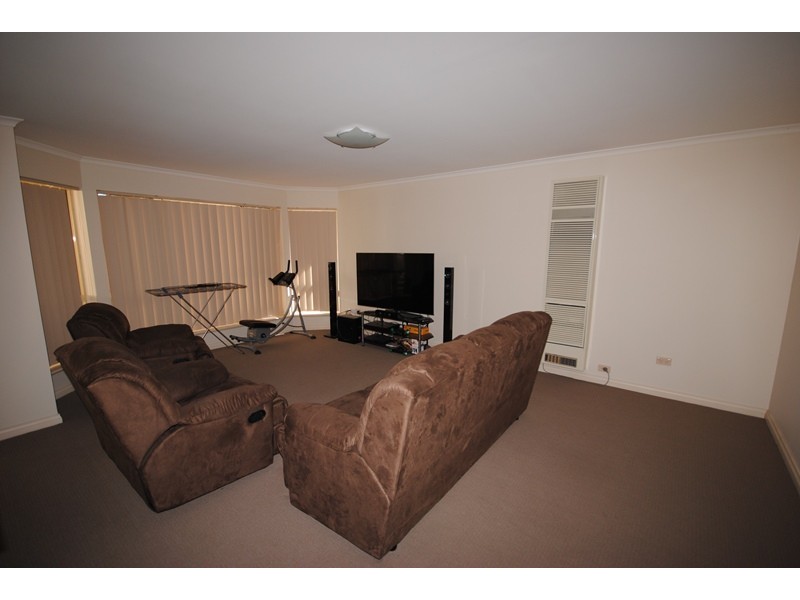 4/32 Debenham Court, Greenwith SA 5125