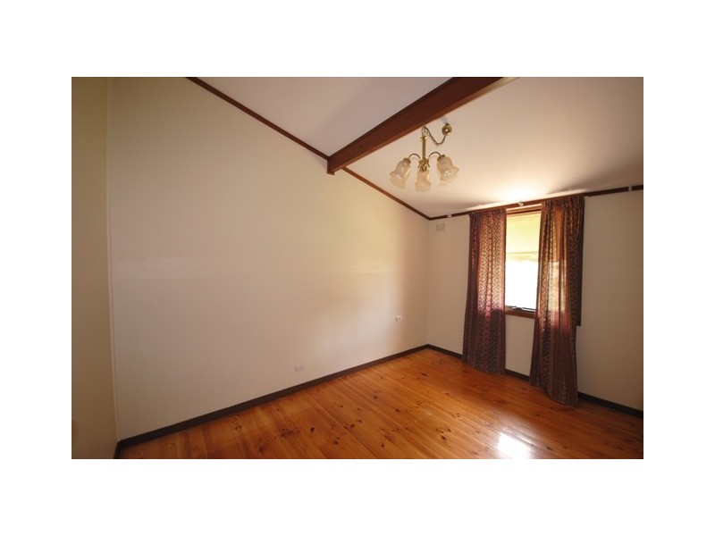 15 Folkstone Street, Para Hills SA 5096