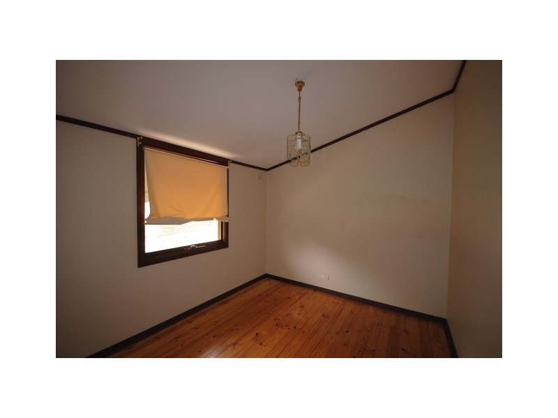 15 Folkstone Street, Para Hills SA 5096