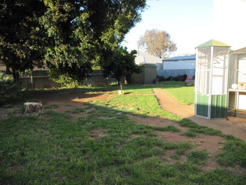 18 Malbaru Avenue, Ingle Farm SA 5098