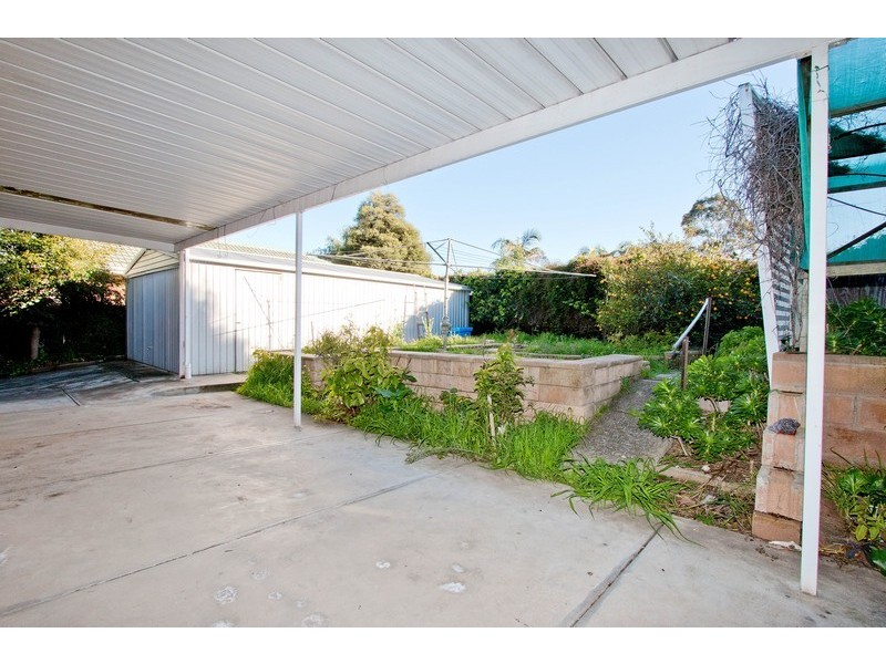 18 Elsworth Drive, Banksia Park SA 5091