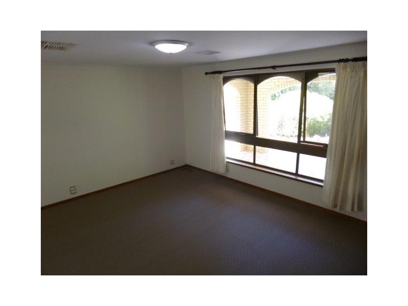 10 Gruen Court, St Agnes SA 5097