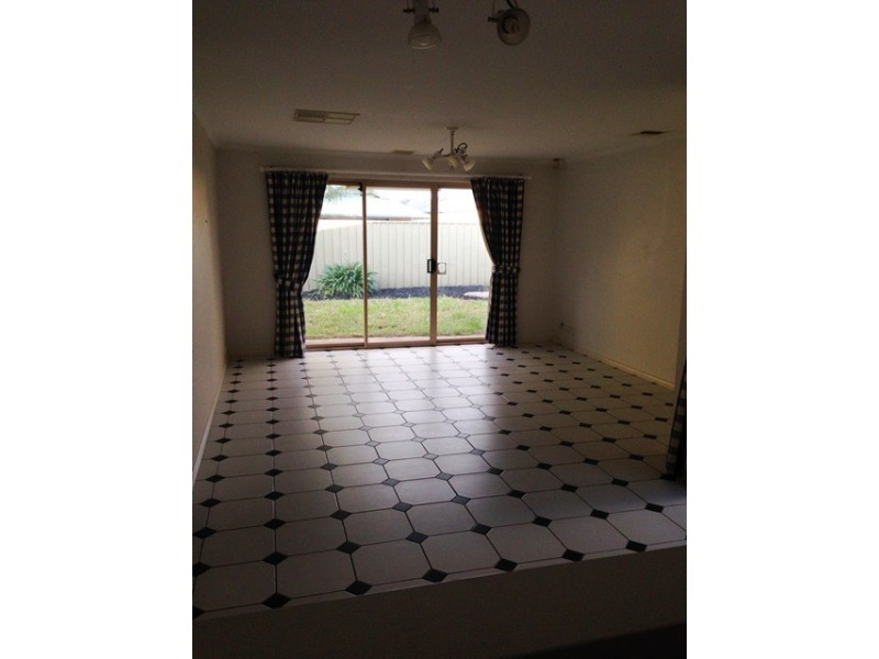 8 Thornton Drive, Greenwith SA 5125