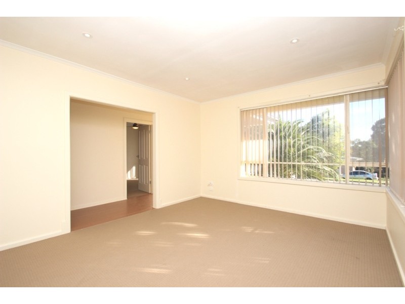 15 Lynore Road, Ridgehaven SA 5097