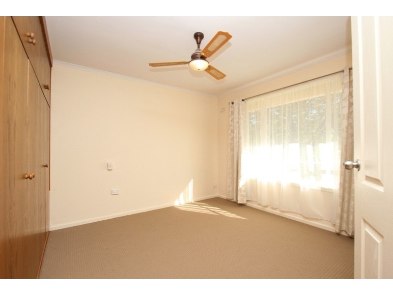 15 Lynore Road, Ridgehaven SA 5097