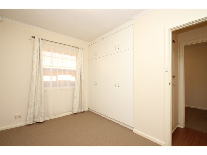 15 Lynore Road, Ridgehaven SA 5097