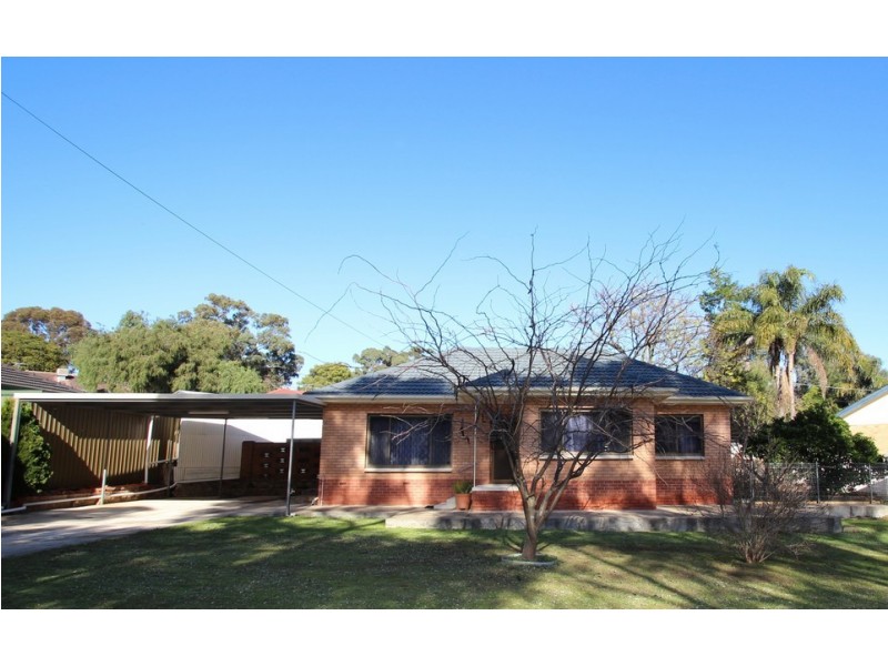 17 Sherwood Drive, Redwood Park SA 5097