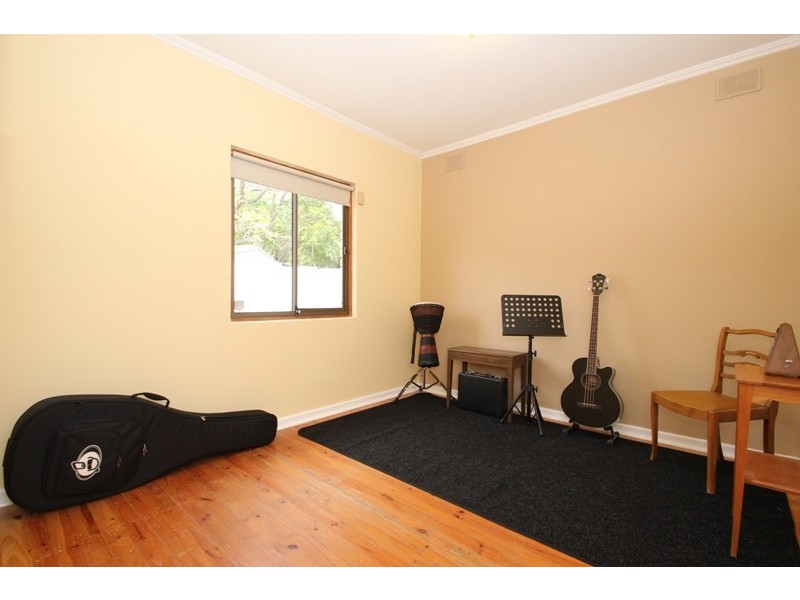 17 Sherwood Drive, Redwood Park SA 5097