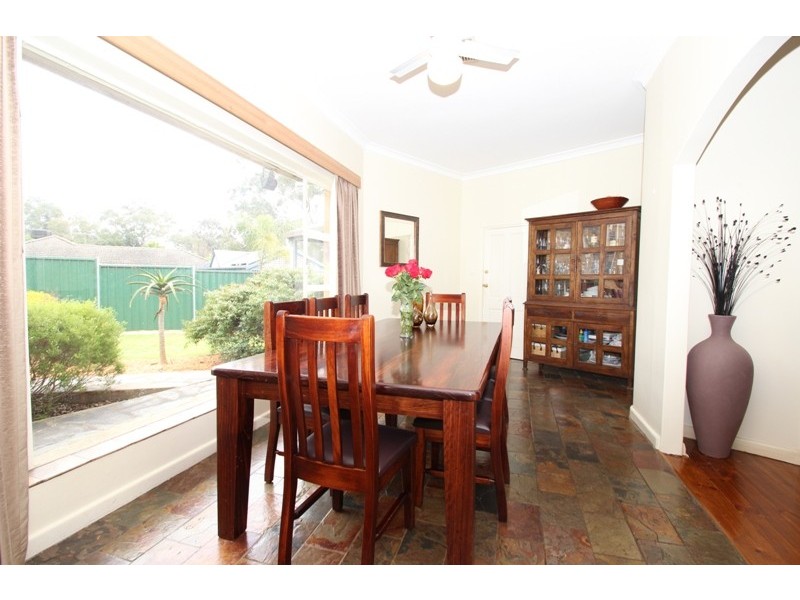 10 Redwood Avenue, Redwood Park SA 5097