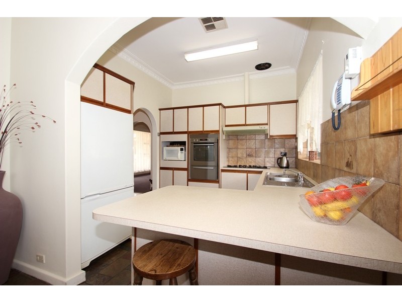 10 Redwood Avenue, Redwood Park SA 5097