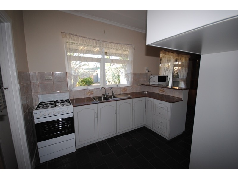 9 Pamela Avenue, Campbelltown SA 5074