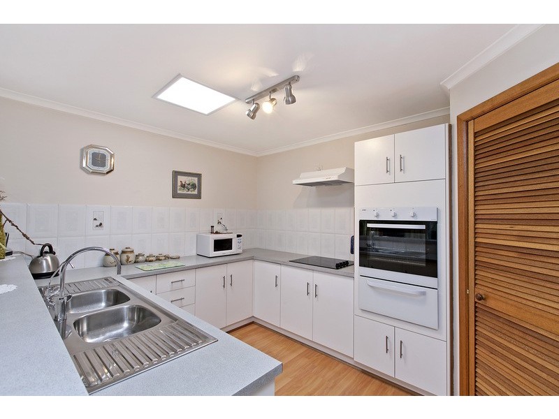 6 Ashton Place, Wynn Vale SA 5127