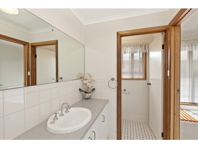 6 Ashton Place, Wynn Vale SA 5127