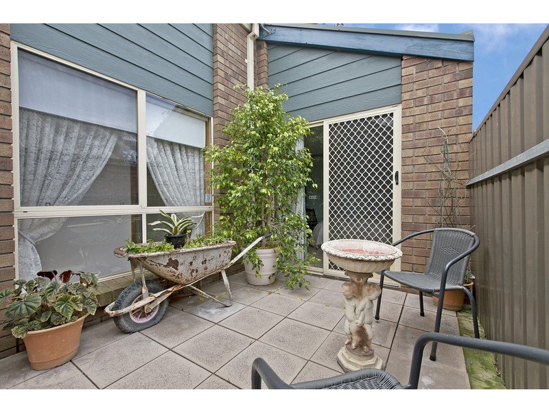 6 Ashton Place, Wynn Vale SA 5127