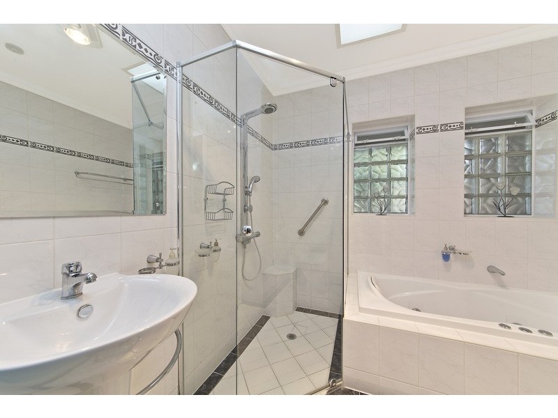 1 Doreen Street, St Agnes SA 5097