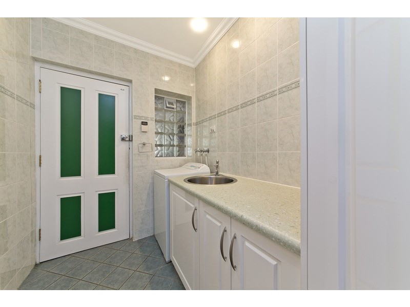 1 Doreen Street, St Agnes SA 5097