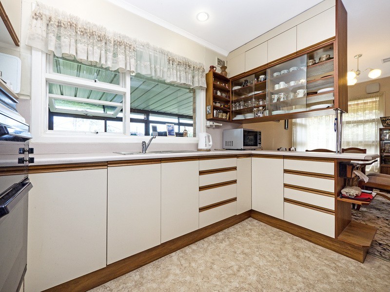 1 Esperance Terrace, Valley View SA 5093