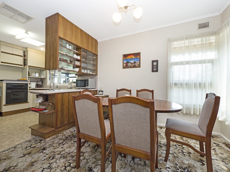 1 Esperance Terrace, Valley View SA 5093