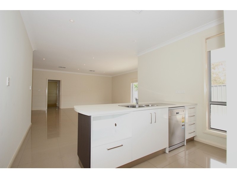 16 Richard Street, Modbury SA 5092