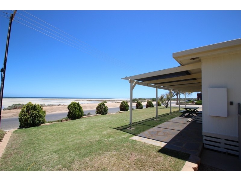 10 Marine Parade, Moonta Bay SA 5558