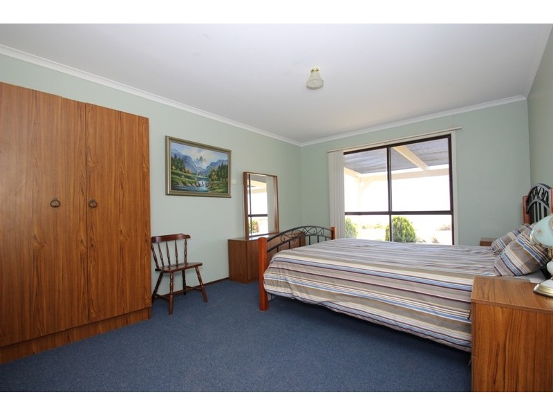 10 Marine Parade, Moonta Bay SA 5558