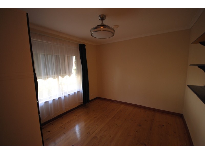 2 Darling Street, Valley View SA 5093