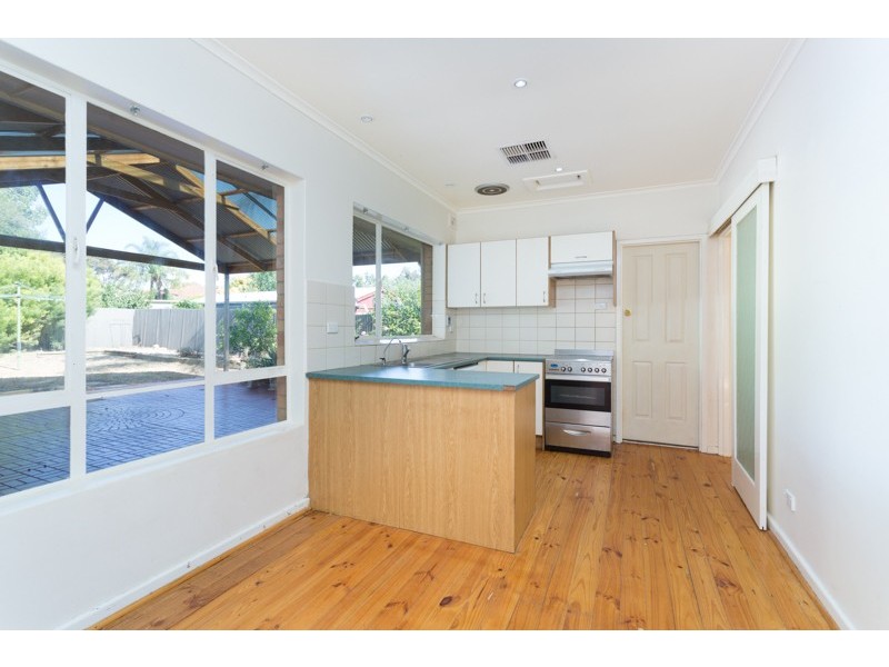 22 Morris Drive, Valley View SA 5093