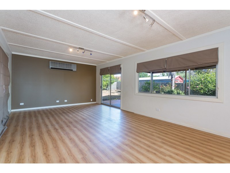 22 Morris Drive, Valley View SA 5093