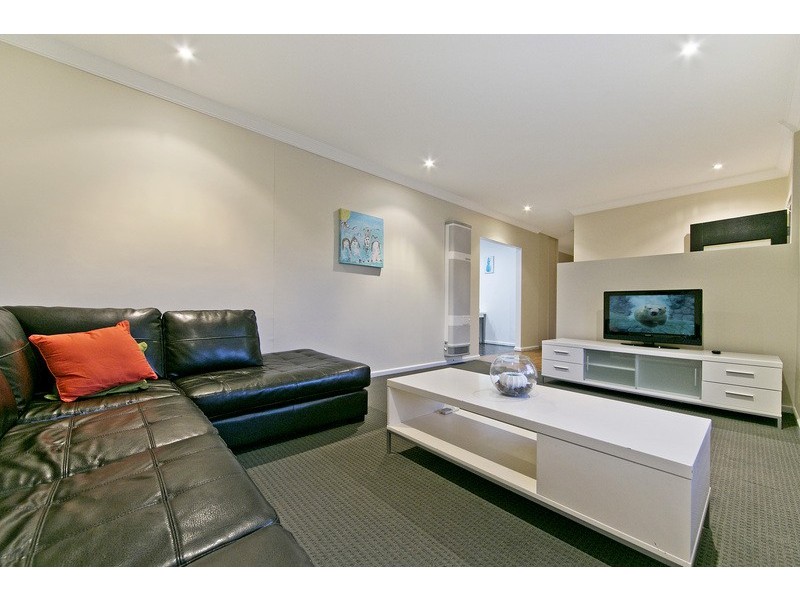 5 Somerset Avenue, Redwood Park SA 5097