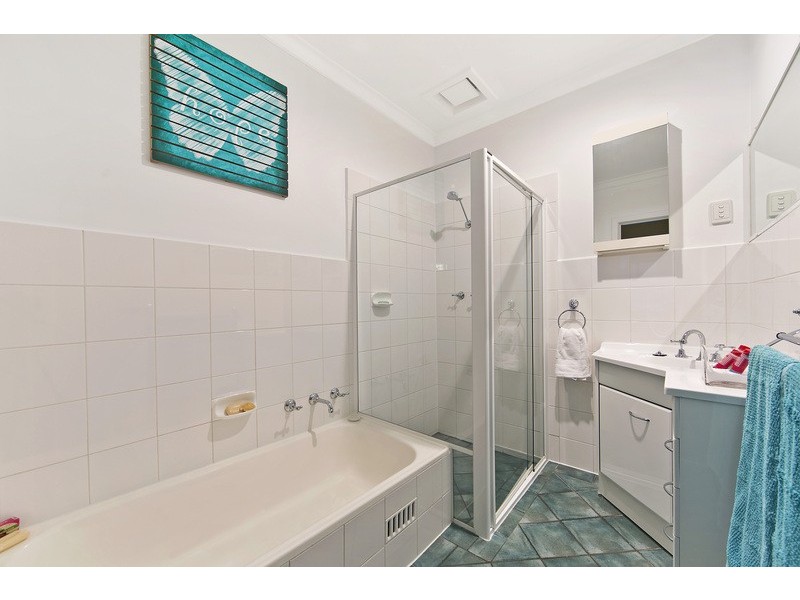 5 Somerset Avenue, Redwood Park SA 5097