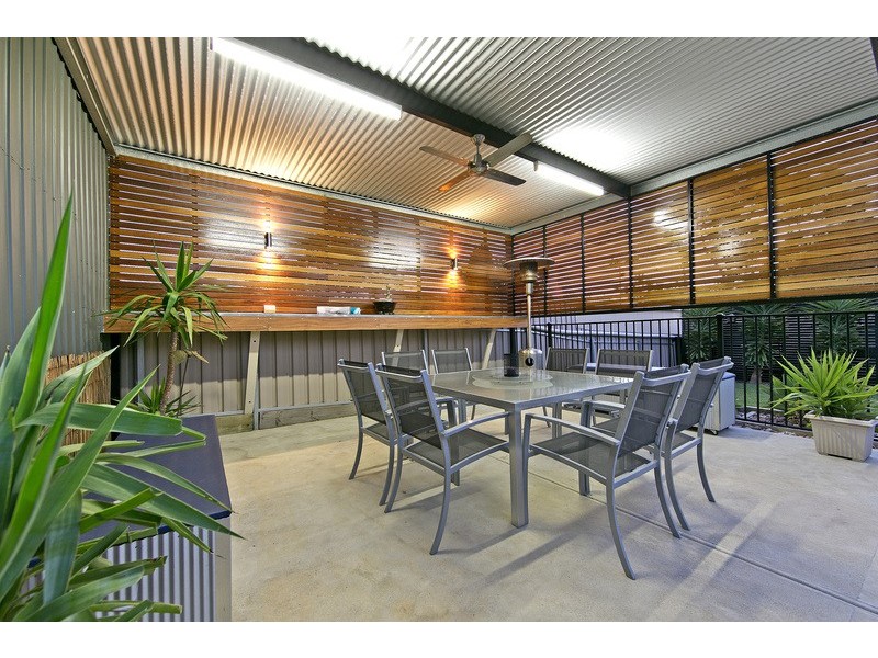 5 Somerset Avenue, Redwood Park SA 5097