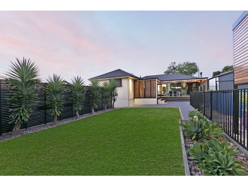 5 Somerset Avenue, Redwood Park SA 5097