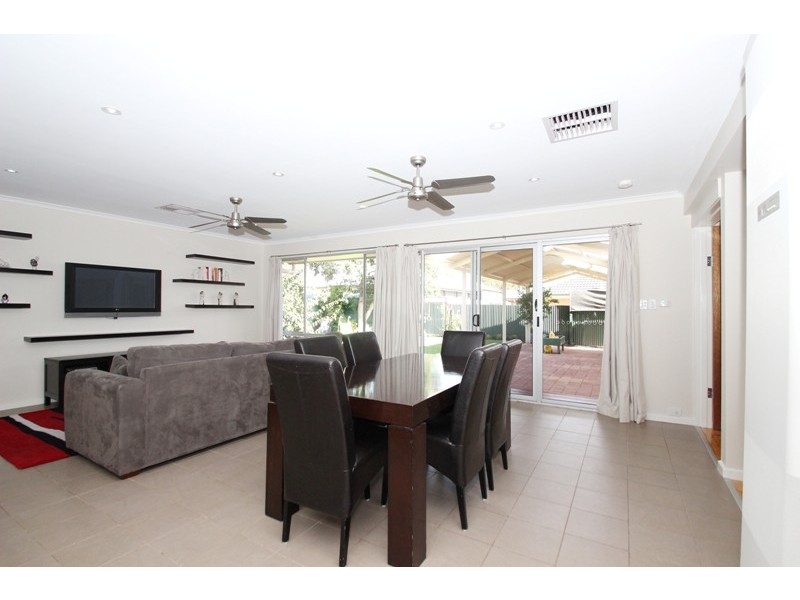 9 Riddell Road, Holden Hill SA 5088