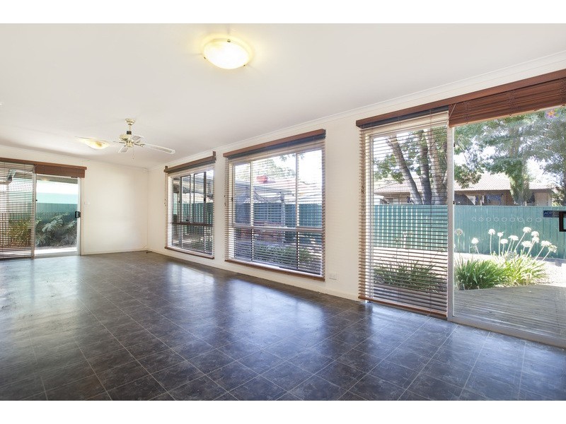 4 Benton Court, Modbury SA 5092