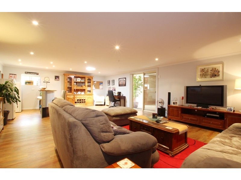 17 Brisbane Drive, Salisbury Heights SA 5109