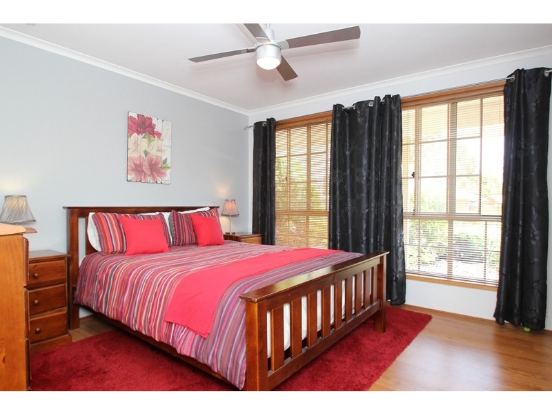 17 Brisbane Drive, Salisbury Heights SA 5109