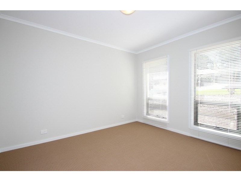 9 Eva Avenue, Redwood Park SA 5097