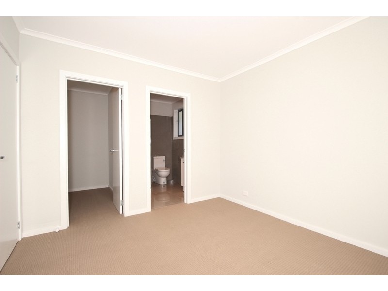 9 Eva Avenue, Redwood Park SA 5097