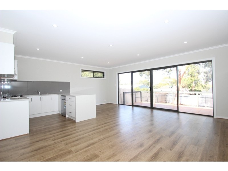 9a Eva Avenue, Redwood Park SA 5097