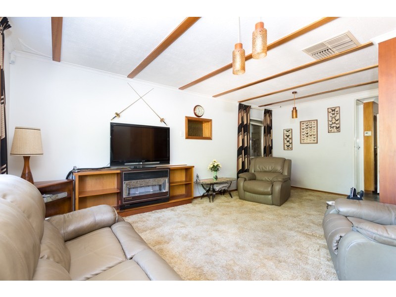 4 Clarence Drive, Athelstone SA 5076